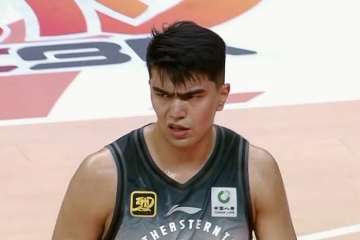 相當(dāng)高效！魯吐布拉出戰(zhàn)19分鐘 7中5貢獻14分10籃板